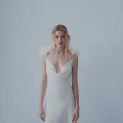 Robe Style Lingerie Détail Plumes -Promos Chaudine Magasin 57001110 01 D2