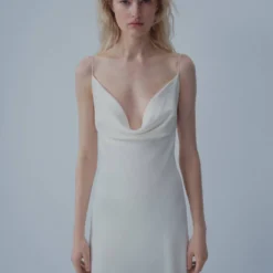 Robe Style Lingerie Détail Plumes -Promos Chaudine Magasin 57001110 01 D3