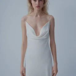 Robe Style Lingerie Détail Plumes -Promos Chaudine Magasin 57001110 01 D4