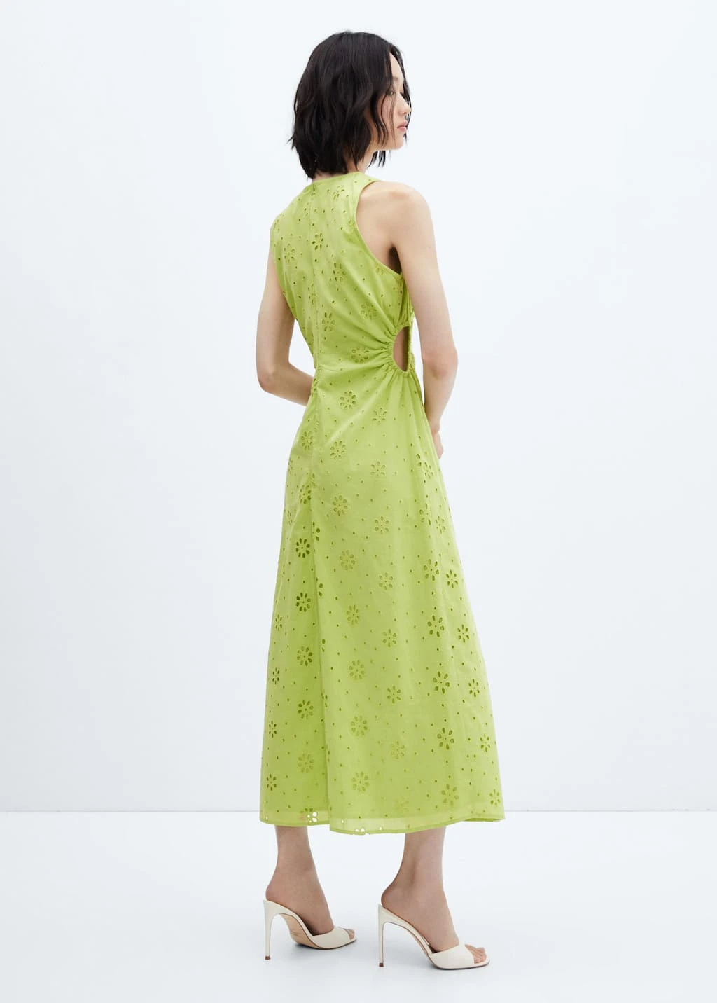 Robe Brodée Ouvertures Latérales 9 Robe Brodée Ouvertures Latérales – Image 9