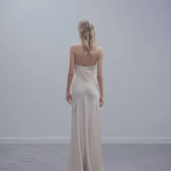 Robe Satinée à Bretelles Croisées -Promos Chaudine Magasin 57013277 05 R