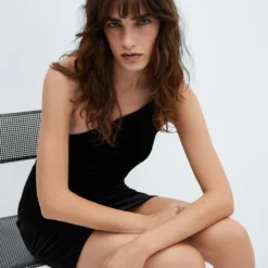 Robe Asymétrique Velours 12 Robe Asymétrique Velours -Promos Chaudine Magasin 57019114 99 D2