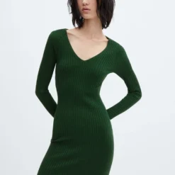 Robe Maille Côtelée Col V