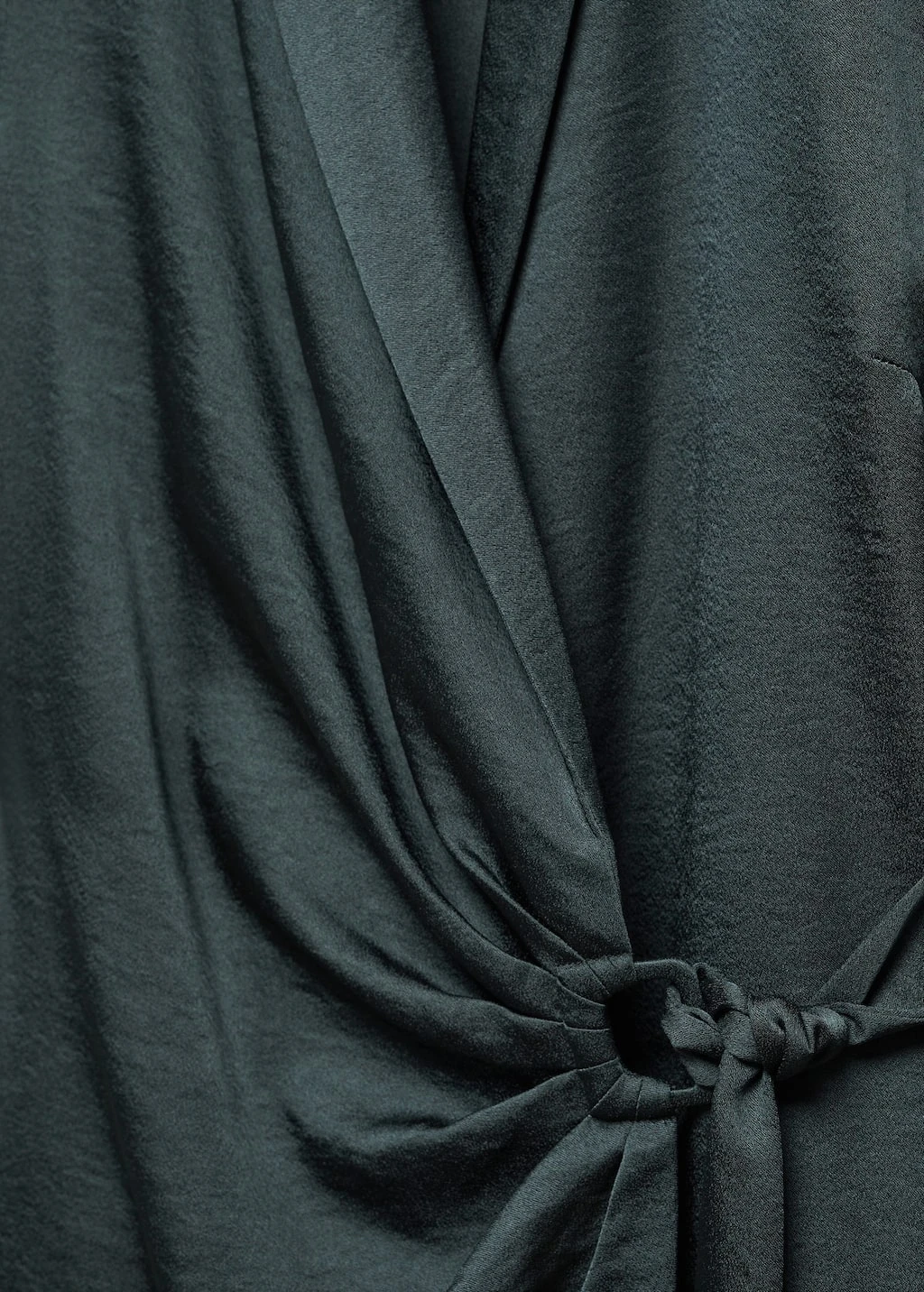 Robe Satinée Cache-cœur Boucle 17 Robe Satinée Cache-cœur Boucle – Image 17