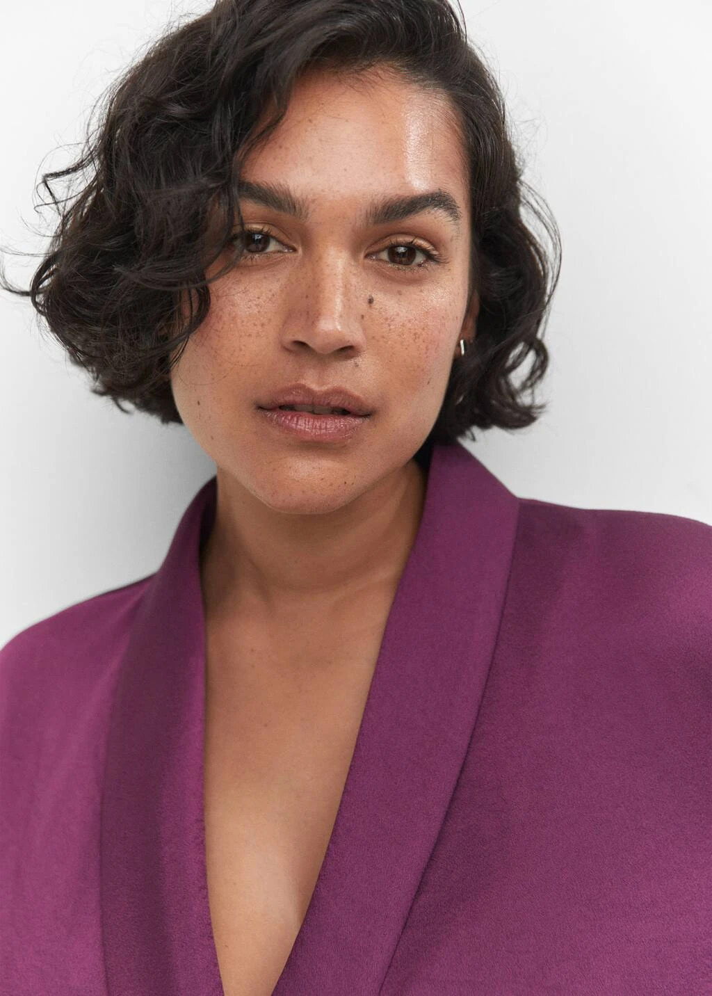 Robe Satinée Cache-cœur Boucle 6 Robe Satinée Cache-cœur Boucle – Image 6