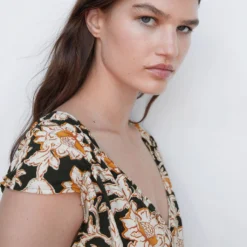 Robe Cache-cœur à Fleurs -Promos Chaudine Magasin 57042884 99 D1