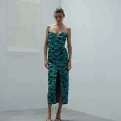 Robe Froncée Encolure Cœur