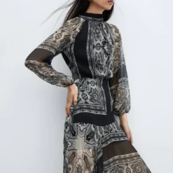 Robe Base Asymétrique