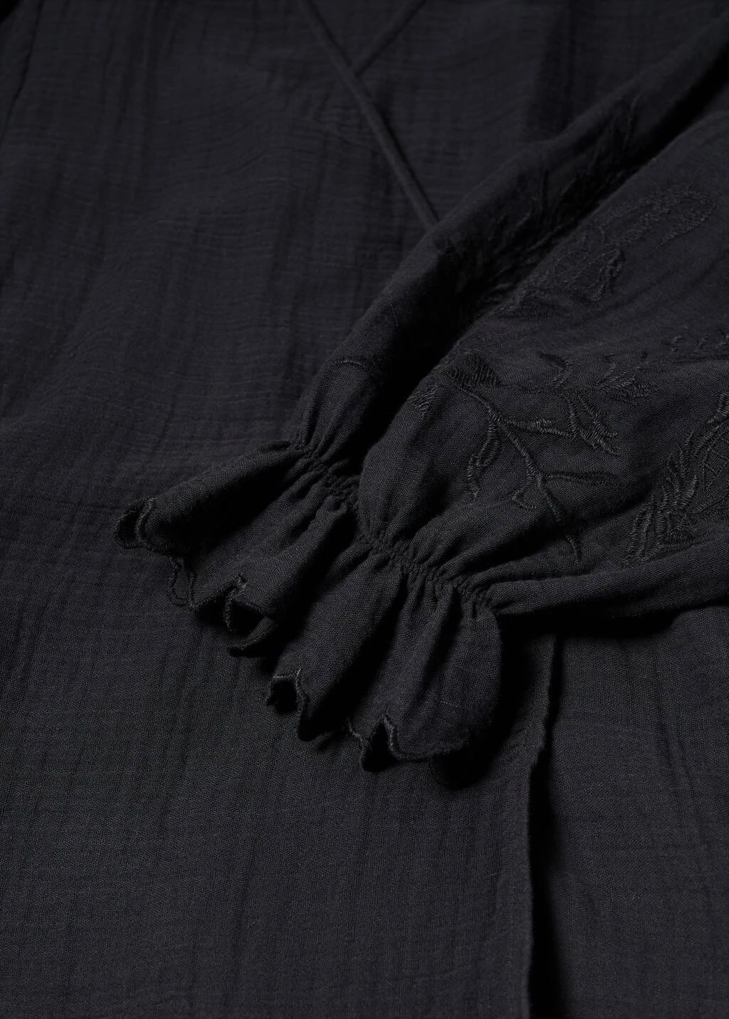 Robe Texturée Broderies 6 Robe Texturée Broderies – Image 6