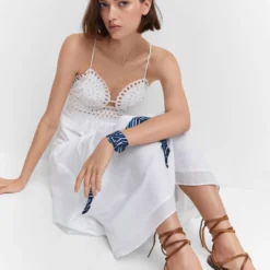 Robe Col Brodé 11 Robe Col Brodé -Promos Chaudine Magasin 57050278 01 D2