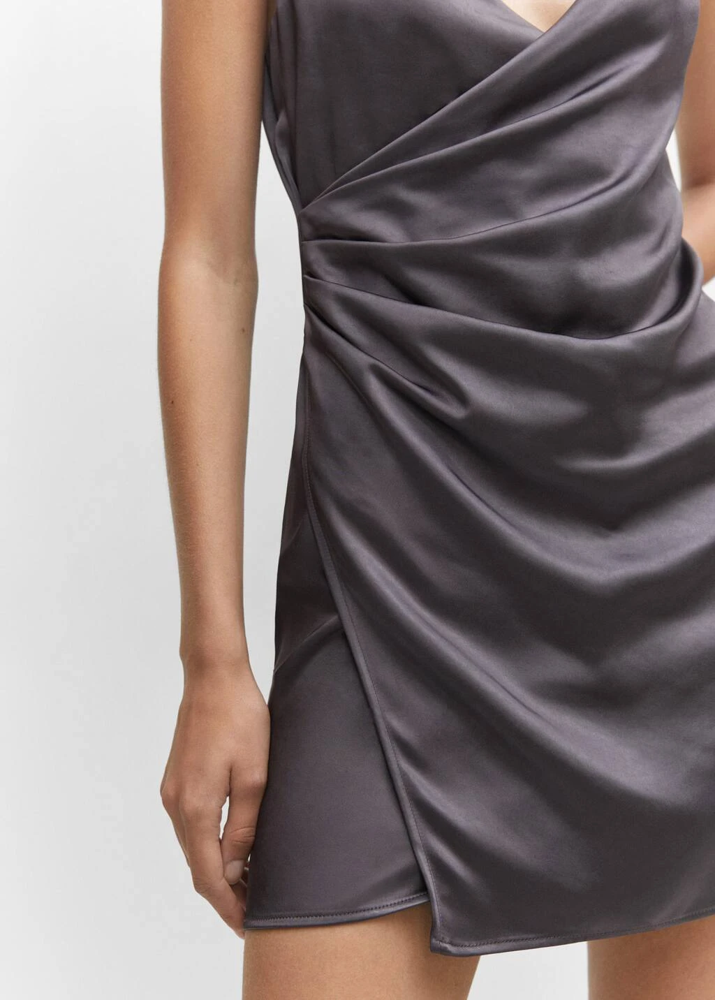 Robe Courte Drapée Cache-cœur 6 Robe Courte Drapée Cache-cœur – Image 6