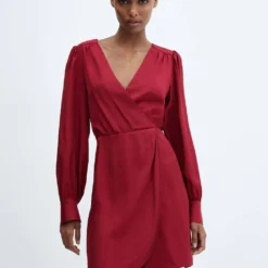 Robe Courte Manches Bouffantes