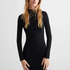 Robe Maille Ouverture Dos