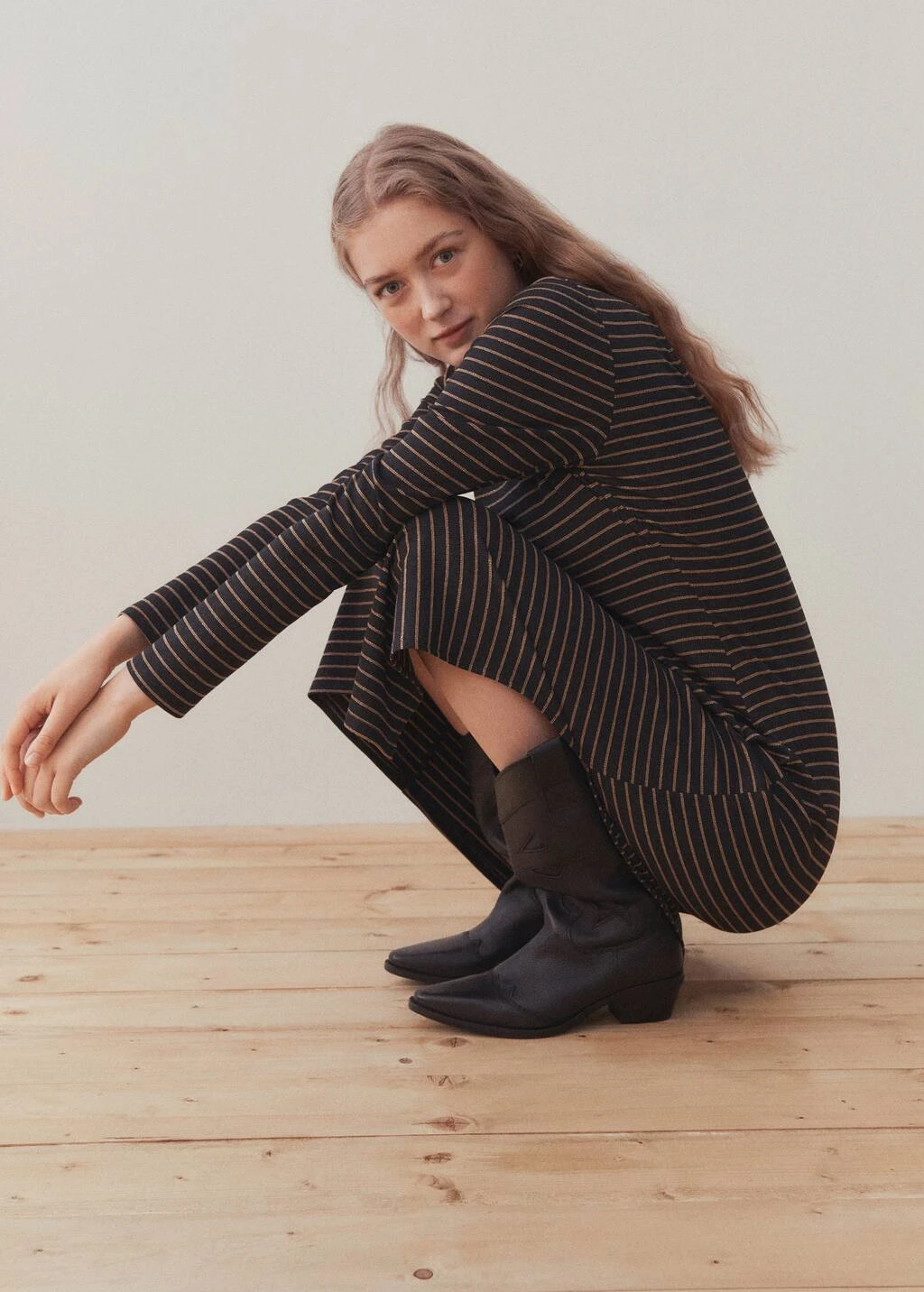 Robe à Rayures Et Ouverture 5 Robe à Rayures Et Ouverture – Image 5